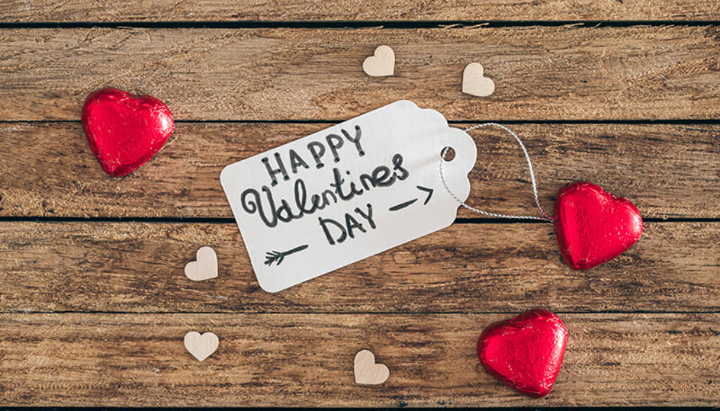 gift-tag-with-inscription-happy-valentines-day-heartshaped-candies (1)